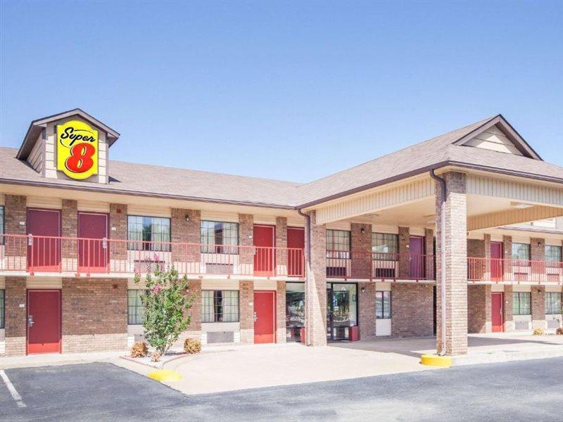 Super 8 By Wyndham Clinton Exterior foto